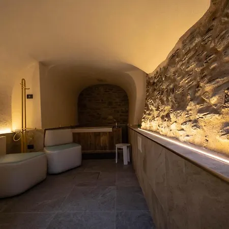 Les Plaisirs D'antan 4* Jovencan