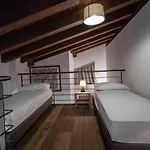 ゲストハウス Les Plaisirs D'antan 4*