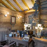 Les Plaisirs D'antan Guest house Jovencan