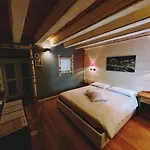 Les Plaisirs D'antan 4* Jovencan